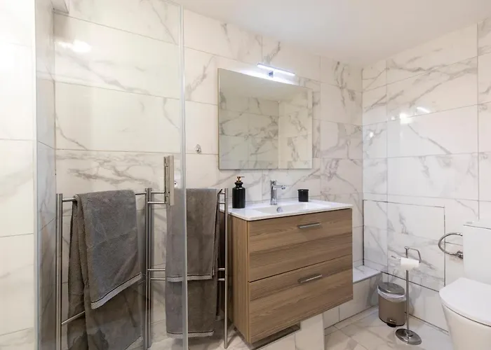 Rivoli Loft Apartment *