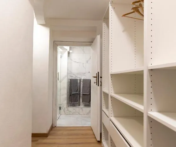 Rivoli Loft Apartment *